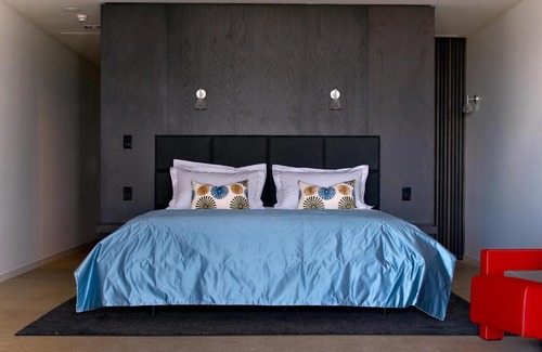 Red Hill South Hotel | Port Phillip Estate