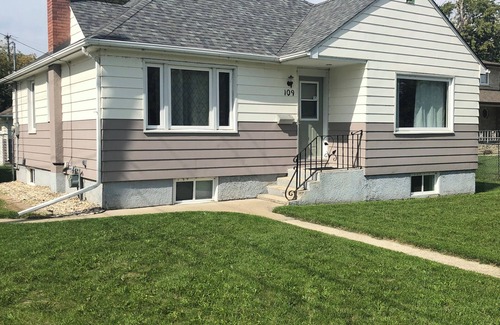 Portage La Prairie House | Portage la Prairie Main Floor Suite
