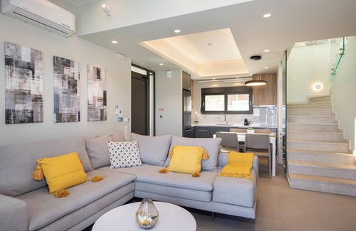 Agios Vasileios Villa | Porti Iraklis 3 - A Stylish Eco Villa near beaches