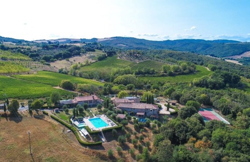 Castel San Gimignano Apartment | Portion medieval village (211), ground floor apartment 2 bedrooms 1 bathroom