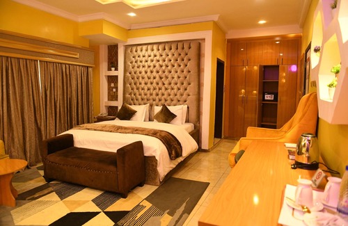 Igwuruta Hotel | Portland Resort Hotel