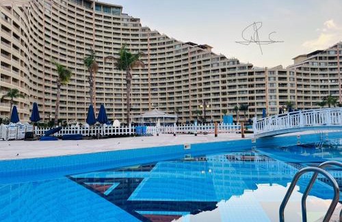 Ras Sudar Ski Chalet | Porto Sokhna pyramids Family Only