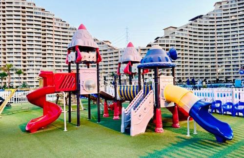 Ras Sudar Ski Chalet | Porto Sokhna pyramids Family Only