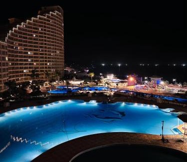 Ras Sudar Ski Chalet | Porto Sokhna pyramids Family Only