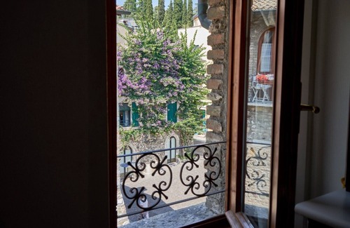 Sirmione Old Town Apartment | Porto Valentino Apartment