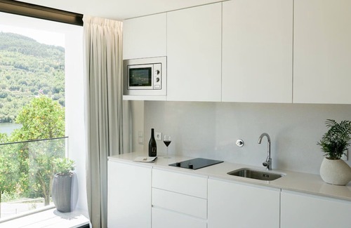 Resende House | Portovella Lodges & Bungalows