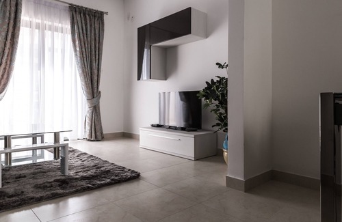 Marsaskala Apartment | Portside Lodge Building