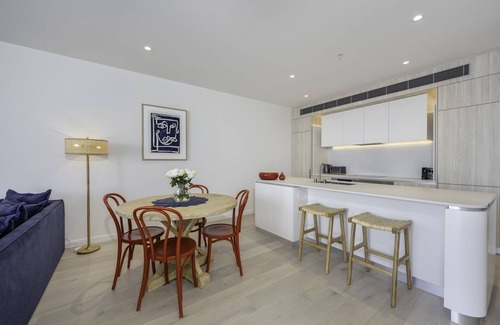 Newcastle Apartment | Portside On Honeysuckle - Harbour - CBD - Parking