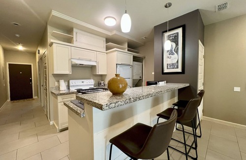 Brownsville Apartment | Portside Retreat - Modern & Cozy 1BD/1BA