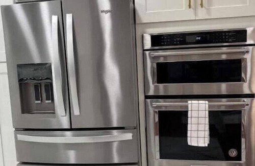 Marley Apartment | Posh Apartment #1 near BWI, Baltimore & Annapolis