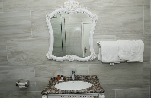 Benin City Hotel | PoshLux Executive Hotel