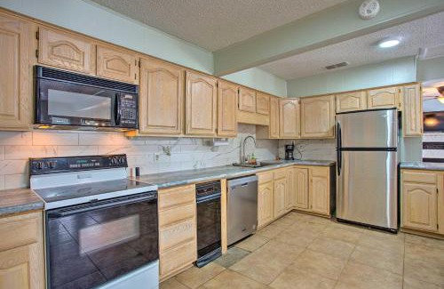 Graford House | Possum Kingdom Lakefront Home with Patio and Dock!