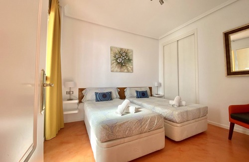 Raval Roig Apartment | Postiguet Beach by United Renters