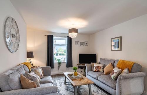 Great Ayton House | Postman's Lodge