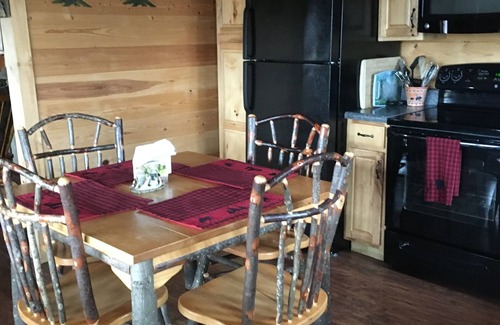 Upper Tract Cabin | Potomac Overlook Log Cabin/WIFi at 12364 Petersburg Pike, Upper Tract,WV .
