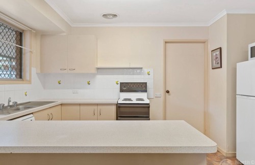 Pottsville Villa | Potts on the Rocks!