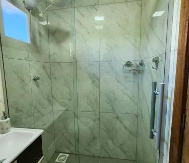 Nova Nazare House | Pousada A Casinha próximo aos Caminhos de Pedra