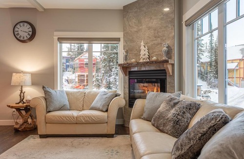 Silver Star Mountain Ski Chalet | Powder Peak