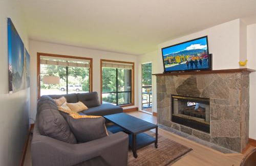 Blackcomb Apartment | Powderhorn by Whistler Blackcomb Vacation Rentals