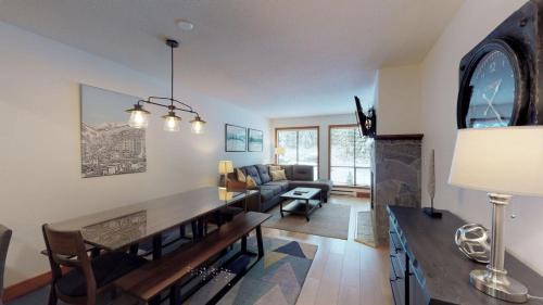 Blackcomb Apartment | Powderhorn by Whistler Blackcomb Vacation Rentals