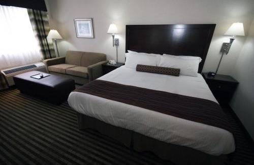 Powell River Hotel | Powell River Town Centre Hotel