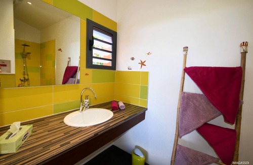 La Saline Les Bains House | Poz Lagon