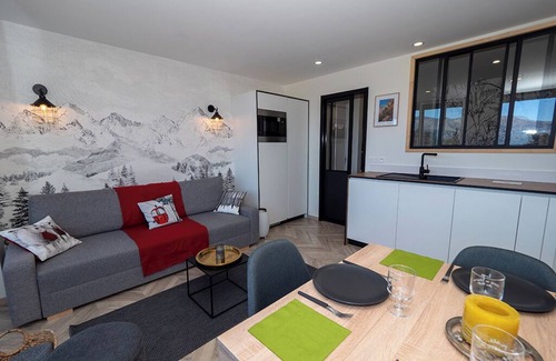 Pra Loup Apartment | Pra Loup 1600 50m from the slopes T2 new with bedroom and large balcony mountain view