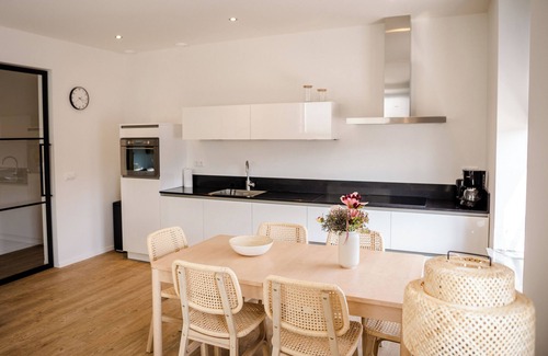 Yerseke Apartment | Prachtig 6-persoons Appartement in het Bruisende Centrum van Yerseke!