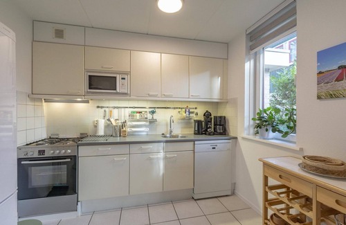 Sint Maartensvlotbrug House | Prachtige Vrijstaande Vakantiehuis op een Park met Veel Faciliteiten