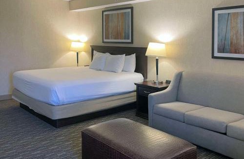 Tougaloo Hotel | Prado Hotel by Choice Hotels