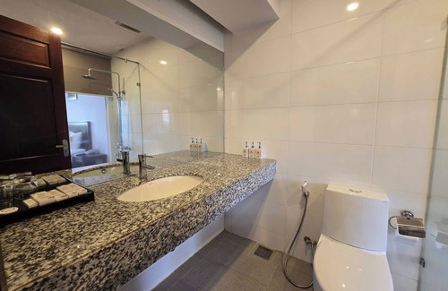 Cua Lap Hotel | Praha Hotel