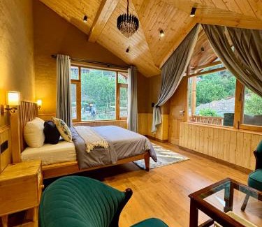 Jagatsukh House | Prakāsá Manali