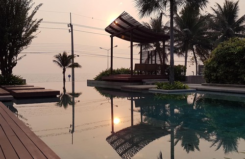 Pak Nam Pran Villa | Pranaluxe Pool Villa Holiday Home