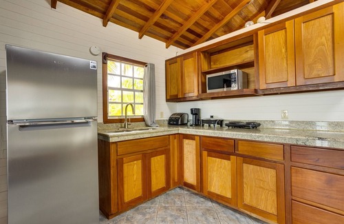Surfside House | Praya-Beachfront-Family Vacation-Stunning Views