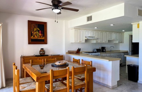 La Puntilla Villa | Preciosa Villa con Acceso a Playa y Albercas
