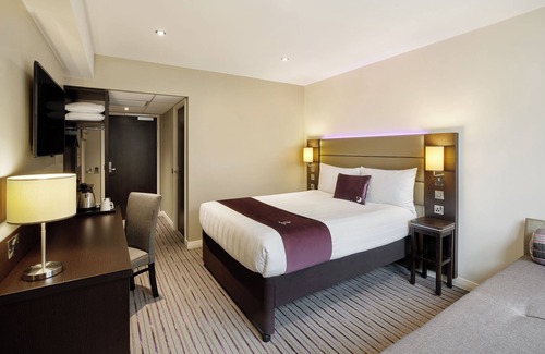 South Queensferry Hotel | Premier Inn Edinburgh - South Queensferry