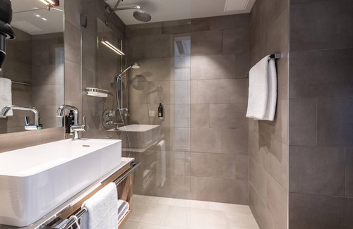 Weststadt Hotel | Premier Inn Heidelberg City Bahnstadt