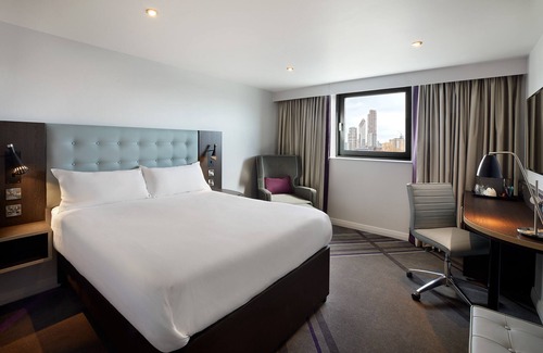 Redditch Hotel | Premier Inn Redditch North - A441