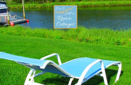 Aquebogue House | Premier Waterfront Cottage 1