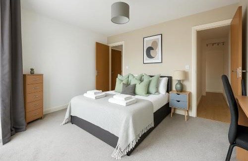 Whittington Apartment | Premium 2 Bed Flat near Colindale Station