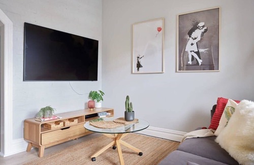 Redfern House | Premium 3 Bed Terrace with parking