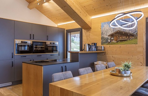 Haus im Ennstal Ski Chalet | Premium Chalet with 3 bedrooms and sauna & whirlpool