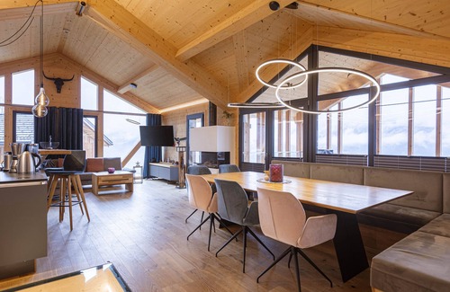 Haus im Ennstal Ski Chalet | Premium Chalet with 5 bedrooms and sauna & pool