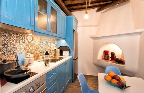 Gavrio House | Premium Cycladic House, Splendid Seaview & Sunsets, Perfect for large groups