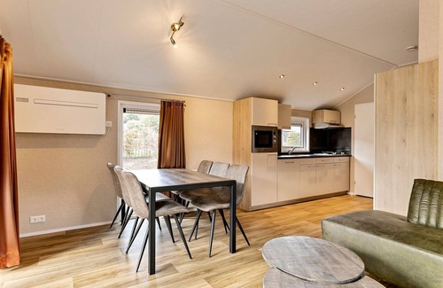 Hoge Hexel Ski Chalet | Premium Lodge Near Recreation Lake