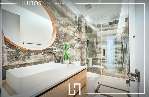 West Perrine House | Premium Miami Villa Resort Pool, Golf & BB Court L05