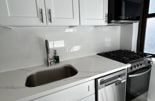Tremont Apartment | Premium Mount Hope Apartment - 30 Mins from Midtown