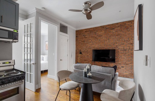 Tudor City Apartment | Premium Murray Hill 2BR w/W/D, nr UN, by Blueground