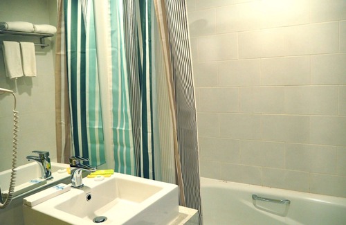 Kampung Bukit Dukong Hotel | Prescott Ace Kuala Lumpur Cheras