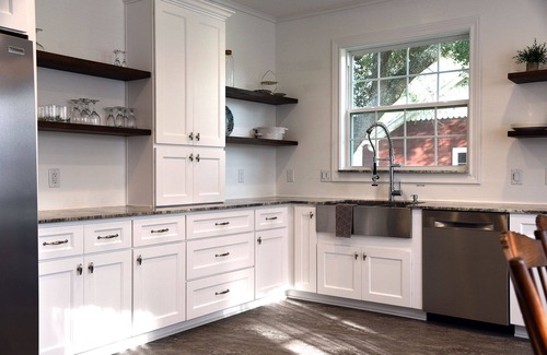 Stafford House | Present Street Place - 20min to Rodeo, NRG, Med Center